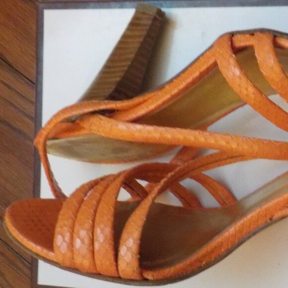 Like New Coach Sandals in Tangerine printed Python Leather SZ 8B - Picture 5 of 13